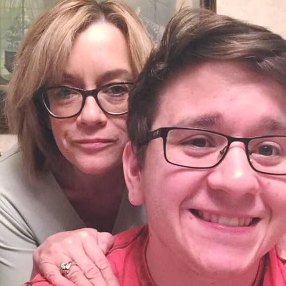 Meet your Posher, Tonya - Picture 1 of 1